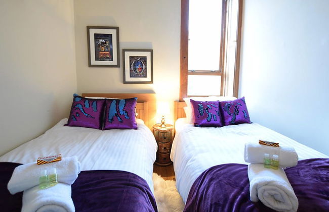 JOIVY Gorgeous Two Bedroom Apartment With Castle Views - Foto 3