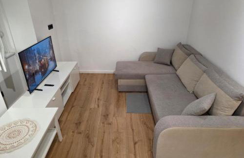 Apartment Tesla - City Center - Parking - Foto 9