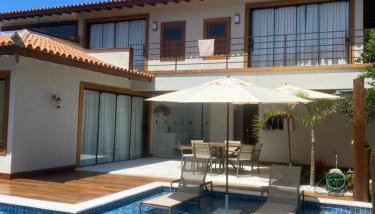 Casa alto padrão a 100 metros da praia brava - Foto 1