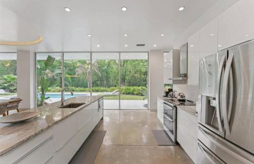 Floral City Oasis - Pool, BBQ Area & Forest View - Foto 28