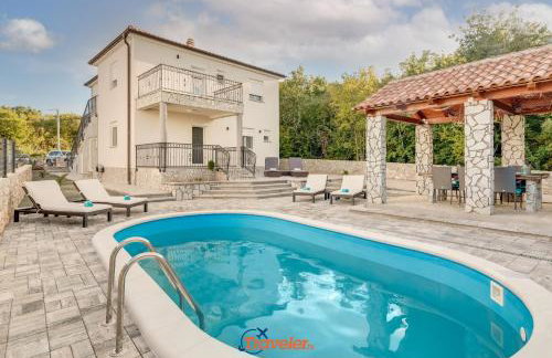 Villa Hlapa-new modern villa near beach - by TRAVELER tourist agency Krk - Foto 2