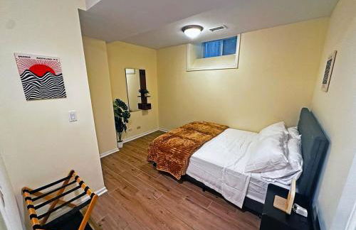 Spacious and Modern 3BD 2BA Home- Garage Parking! - Foto 9