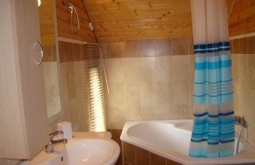 Zeus-Village οικισμός φινλανδικών chalet με πισίνες & γυμναστήριο - Foto 20