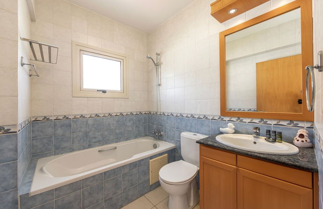 Larnaca Chelidonia Seafront Villa - Foto 39