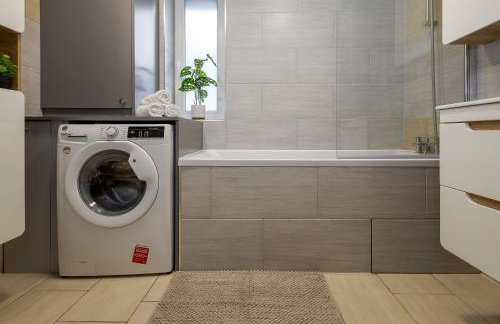 Private Luxe Bournemouth 5BR-7 Beds-3 Bath-Garden-Parking - Foto 34