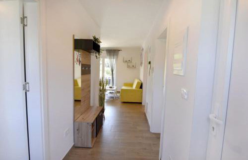 Relaxing holiday home with shared pool - Foto 28