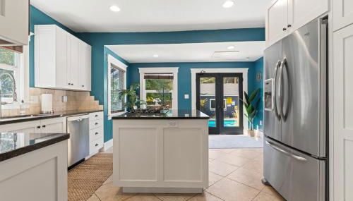 The Gatsby: Heated Pool & Spa in North End Boise - Foto 5, stove, dishwasher