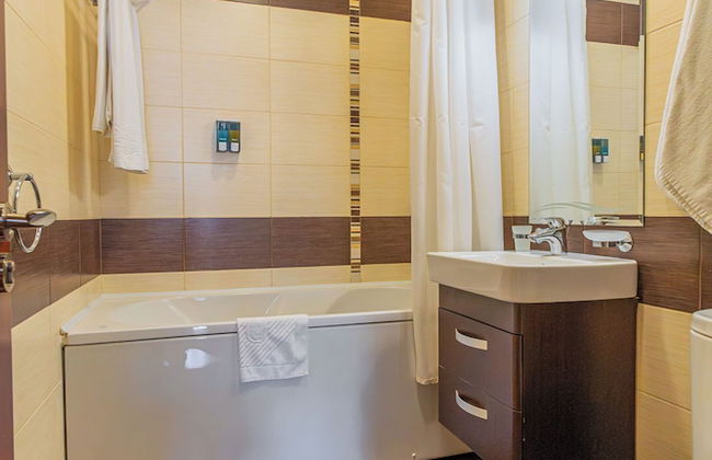 Apart Hotel Golden Line - Photo 15