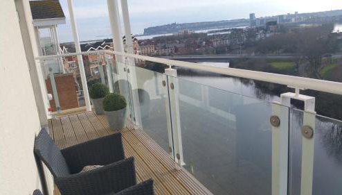 Century Wharf Apartments by Urban Space - Foto 1
