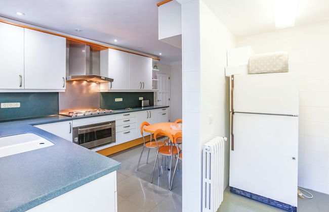 Just 10 Minutes From Sitges, House With Private Garden and Pool- - Foto 21