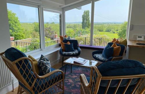 Stunning Hillside House - Foto 32