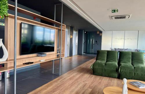 New Go Carlos Gomes Apartamento com Suíte e Linda Piscina no Rooftop 24h - Foto 32