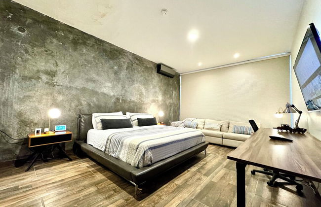 Luxurious 5-bedroom House With Air-conditioning & Private Rooftop in Juriquilla - Foto 7