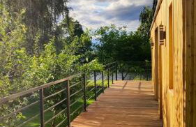 The hills at river - Foto 20