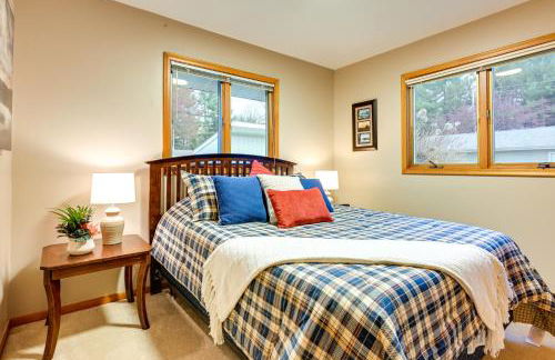 Waterfront Gladwin Vacation Rental with Lake View! - Foto 14