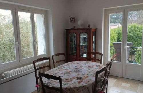 Saint Ambroix Cévennes Gard Ardèche pavillon 6 personnes, tout commerces à pieds - Foto 2