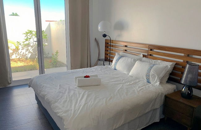 Lake Side Deluxe Villa - Photo 4