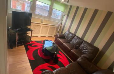 "Snooze Central" - City Centre Apartments above Victoria Centre Shopping Centre with full Kitchen in Milton Street - up to 4 Beds - most Central Location next to the Hilton Hotel - Outdoor Parking for Cars or Vans five pounds a day - Sunday 1pm Check-Out - Photo 50