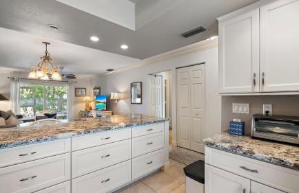 Sunset Sanctuary 2 Bedroom Condo by RedAwning - Foto 28