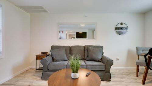 3 Mi to Main St and Beach Coastal Cape Cod Escape! - Foto 5