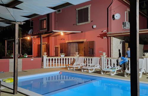 Villa Radiosa In Sicily with private fenced pool, Please read, leggete, HOST INFO for correct cost - Foto 7