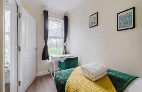 Modern Cosy Corner Flat 3 bed and loft sleep 7 people - Foto 17