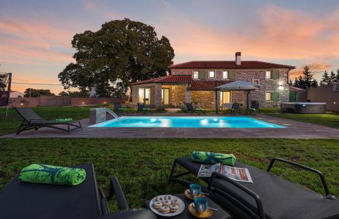 Amazing Home In Sajini - Foto 1