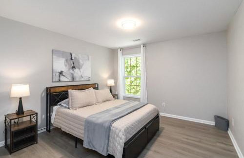 5-Bed Gem Close to Duluth Fun Sleeps 16 - Foto 23