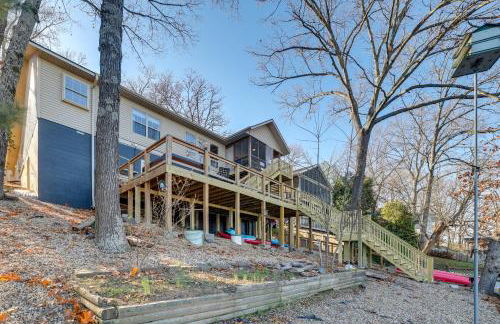 Lakefront Retreat with Game Room in Bella Vista! - Foto 33