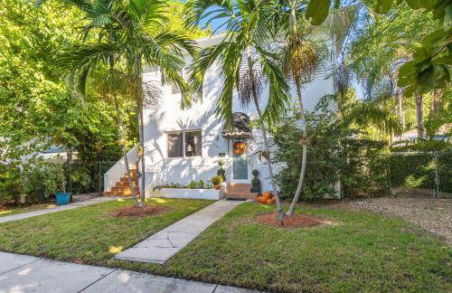 Tropical Paradise in Miracle Mile with Parking - Foto 7