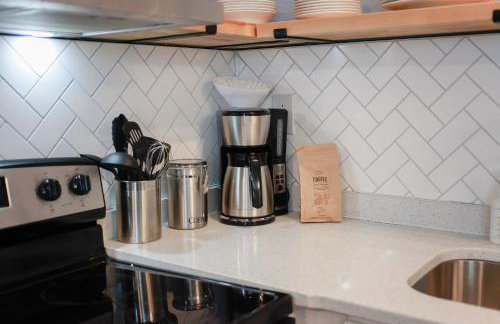 Sojourn's Harborage Jellyfish Suite Near Beach - Photo 34