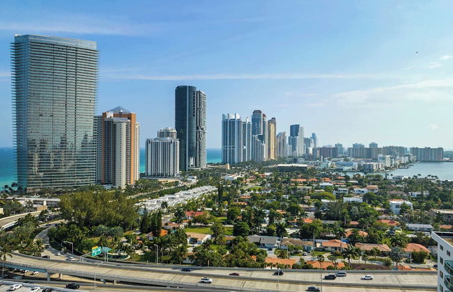 Condo With Pool View - Foto 9