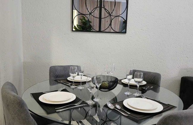 3 Bedroom Apartment in the Heart of Sandton - Photo 1