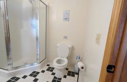 Lakeside Double Queen Suite Upper-Level Retreat - Foto 3