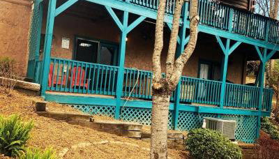 BearHavencabinfun 3 story Log Cabin Mountain View,Hot Tub, sleeps 10 - Foto 4