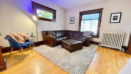 Charming Centrally Located Duplex with Parking - Foto 3