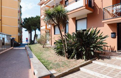 Design a 50 mt dal Mare con Free Garage - AC - WI-FI - 6 Ospiti max - Foto 21