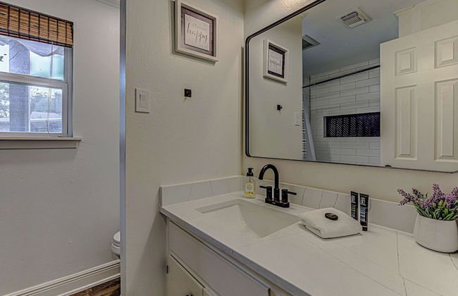 Triple L! Waterfront w/ Private Boat Dock! - Foto 28