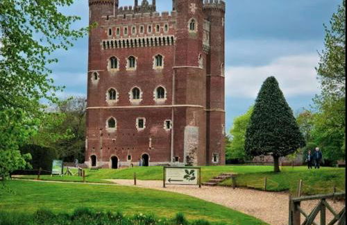 Caravan with hot tub at Tattershall lakes - Foto 31