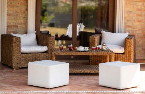 Villa Dolce Vita - Vista Colline, Jacuzzi, 3Suites & 5min dal mare - Foto 8