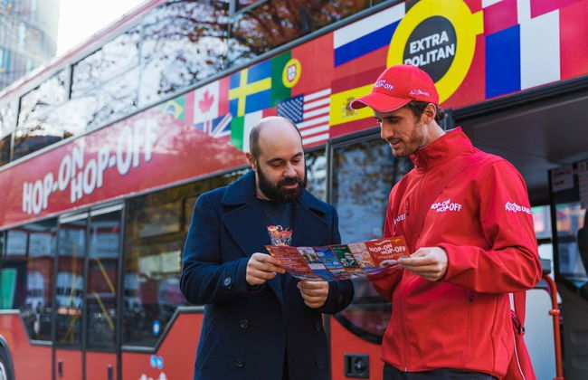 Autobus turistico di Copenaghen + Giro in barca - Foto 5