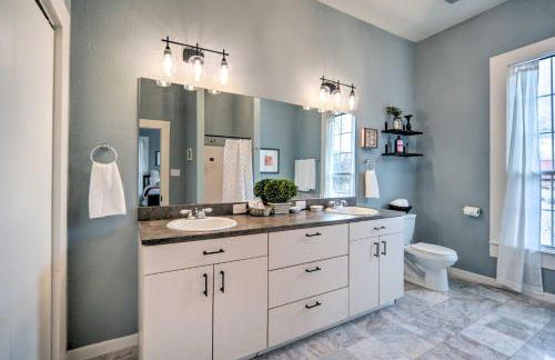 Spacious Abode, Walk to Texas Heroes Square! - Foto 18