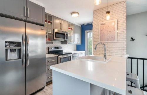 PORCHLIGHT HOME Central San Diego FREE parking - Foto 8