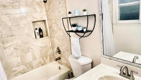 My Charming Home, Cozy, in the Heart of West Side - Foto 3, Shower