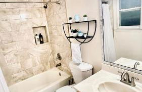 My Charming Home, Cozy, in the Heart of West Side - Foto 3