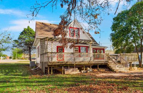 Historic Charm: Spacious 4BR Retreat Sleeps 11 - Holiday Home - Foto 23