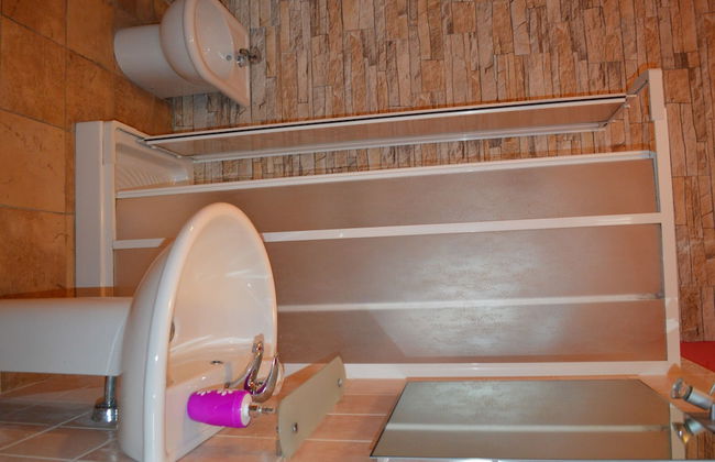 Butterfly Accommodation - Photo 38