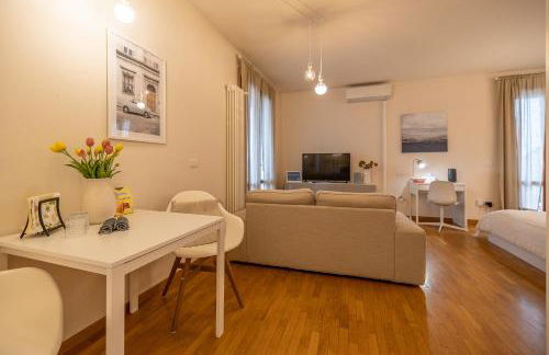 ComfortHouse Netflix, Prime, WiFi, TV, Balcony - Foto 27