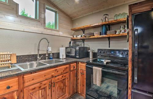 Modern Arcadia Farmhouse on 80 Acres with Fire Pit! - Foto 11