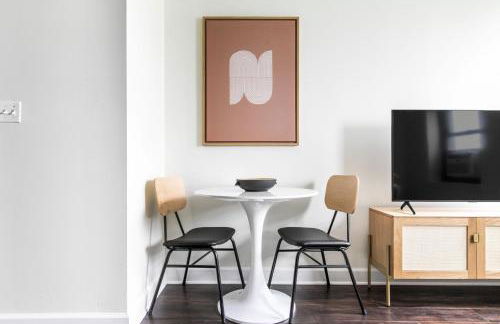 Gold Coast 1BR w Doorman Gym 2 blocks to L CHI-549 - Photo 7